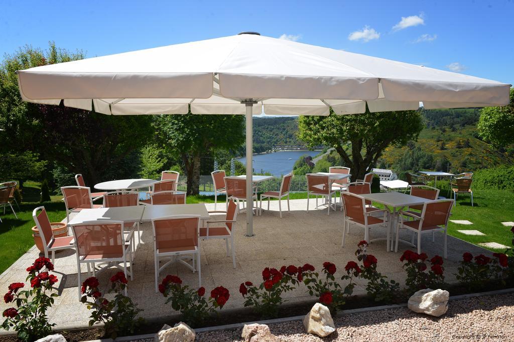 Logis Hotel Beau Site Loubaresse  Exteriör bild