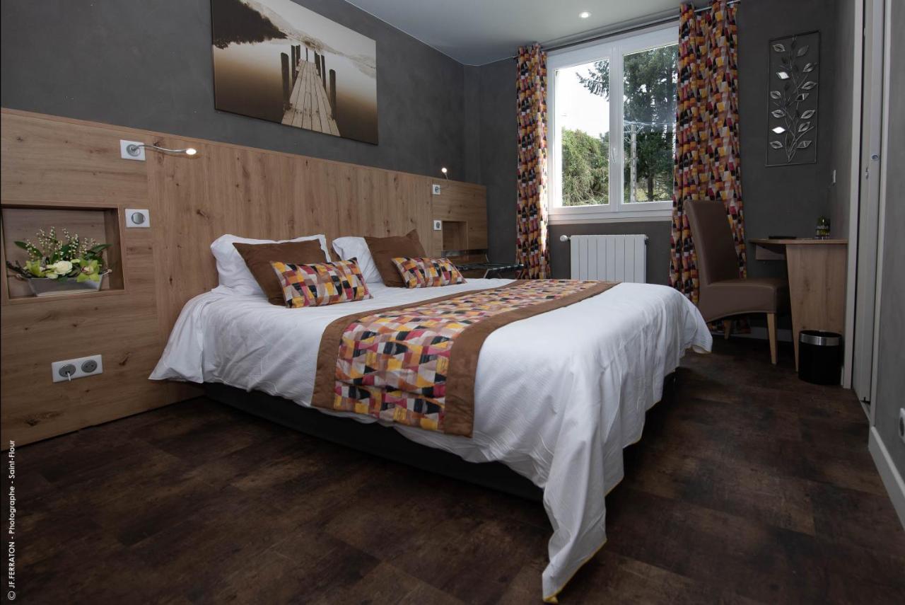 Logis Hotel Beau Site Loubaresse  Exteriör bild