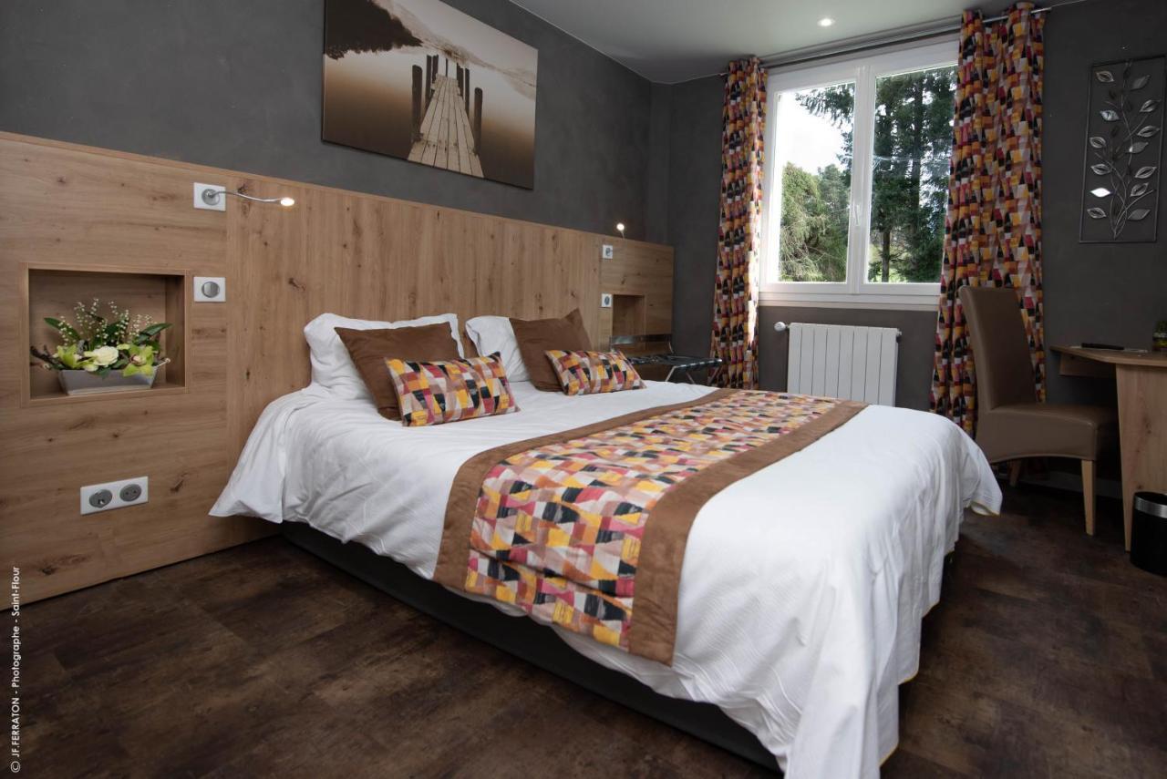 Logis Hotel Beau Site Loubaresse  Exteriör bild