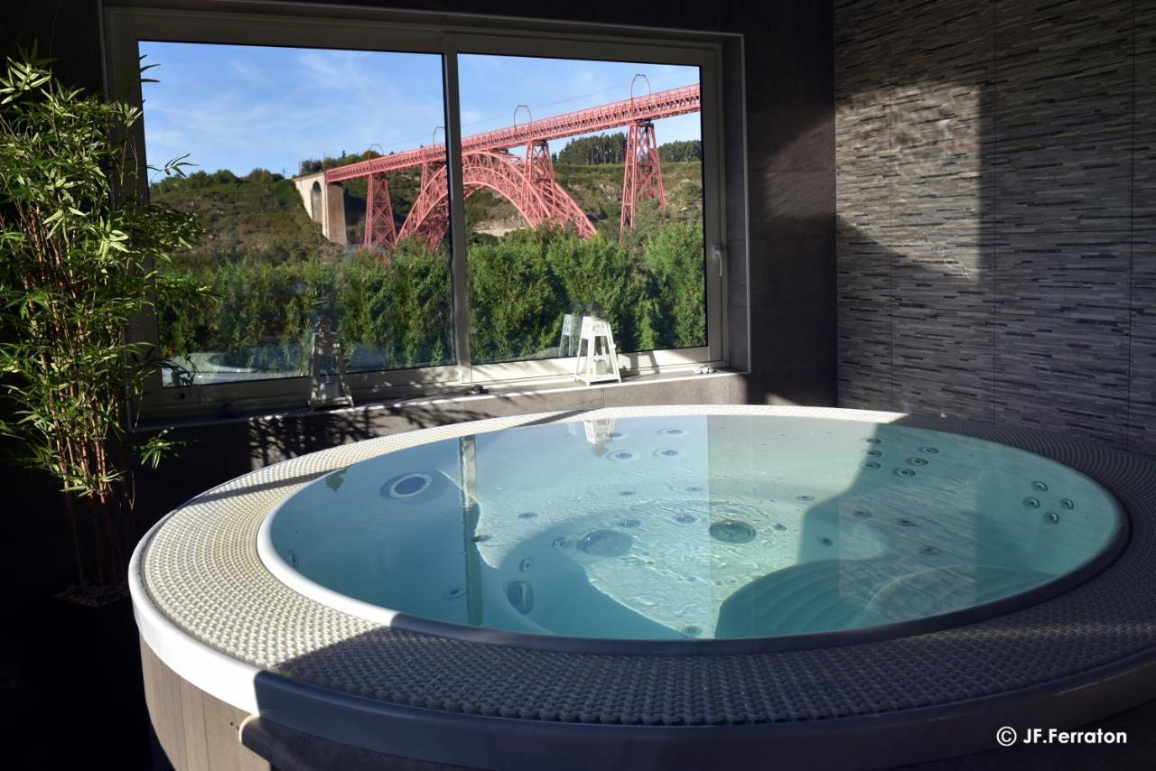 Logis Hotel Beau Site Loubaresse  Exteriör bild