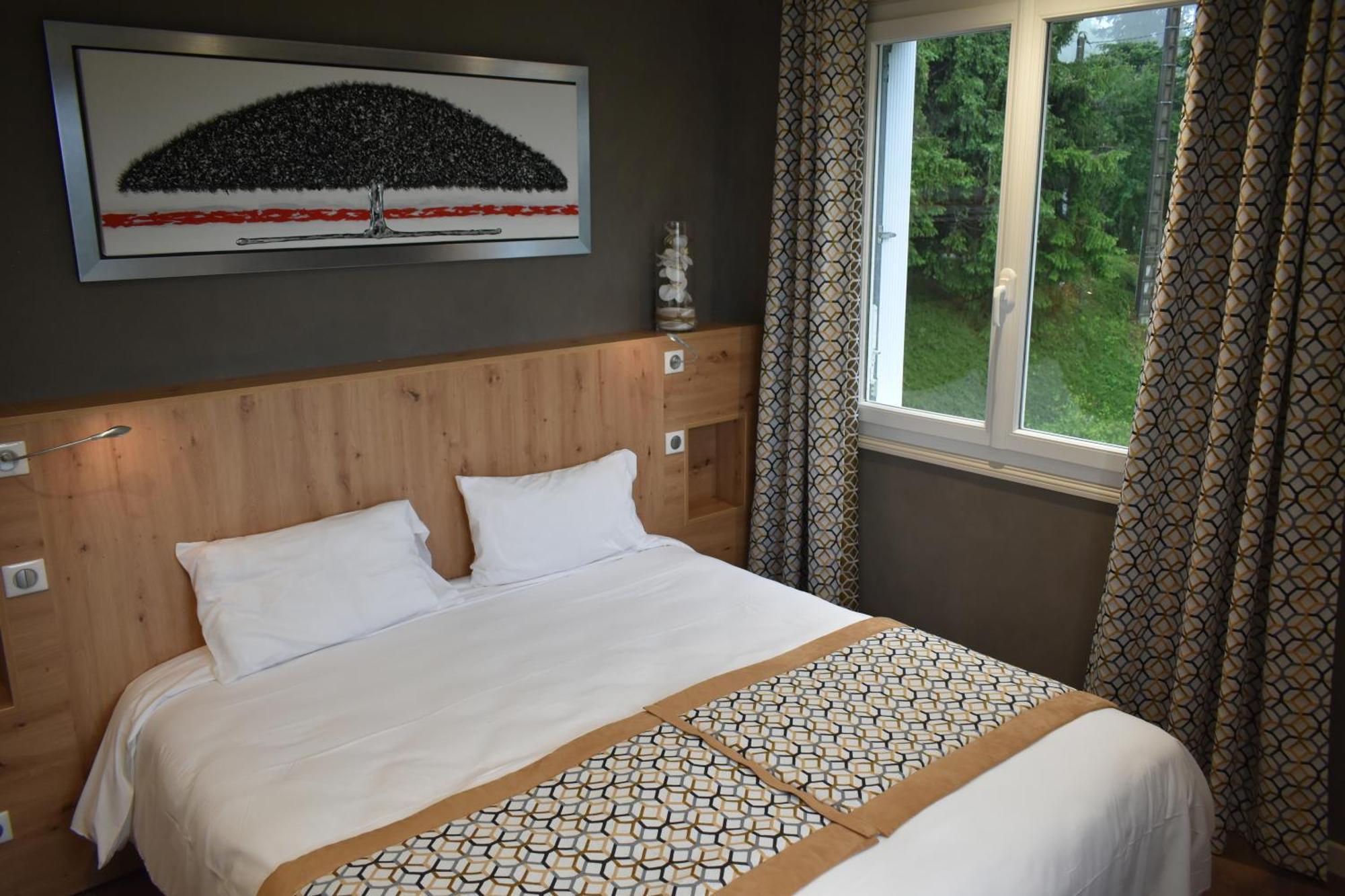 Logis Hotel Beau Site Loubaresse  Exteriör bild
